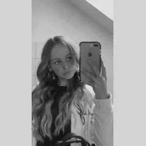 Alizee, babysitter à Carrieres sous Poissy