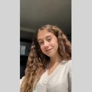 Cassandra, babysitter à Crossac