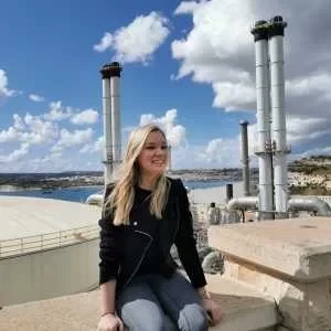 Valentine, babysitter à Quievrechain