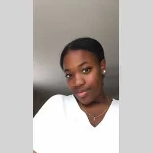 Léa , babysitter à Plailly