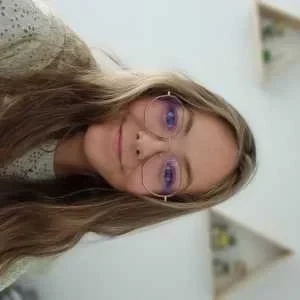 Julie , babysitter à Bergerac