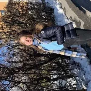 Ines, babysitter à Aspres sur Buech