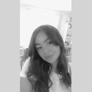 Cassandra, babysitter à Nantes