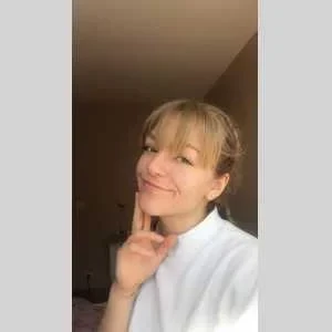 Romane, babysitter à Equemauville