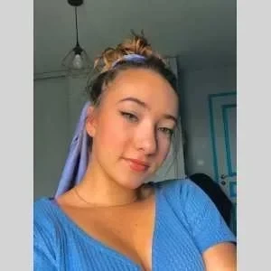 Maelys, babysitter à Luc la Primaube