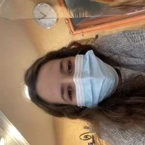 Sabrina, babysitter à Paris