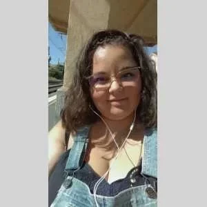 Julie, babysitter à Pierrelatte