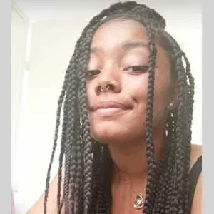 Clara, babysitter à Marseille