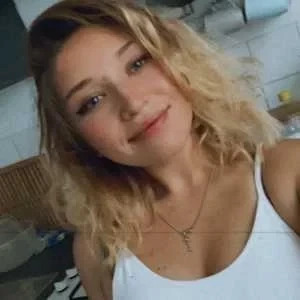 Celia, babysitter à Montigny les Metz