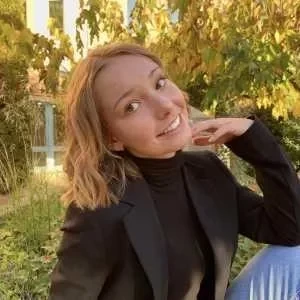 Swane, babysitter à Villelongue Dels Monts