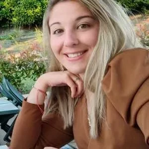 Julie, babysitter à Villenoy