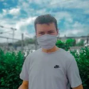 Killian, babysitter à Saint Yvi