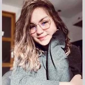 Amélie, babysitter à Prahecq