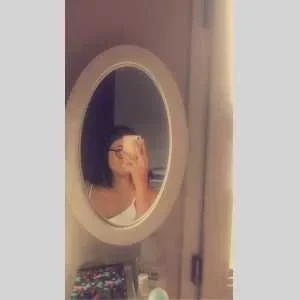 Léontine , babysitter à Petit Noir