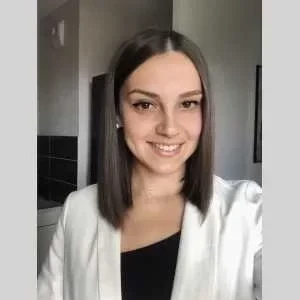 Chloé, babysitter à Dijon