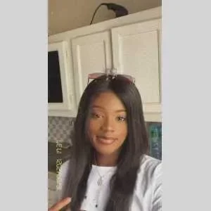 Aminata, babysitter à Les Mureaux