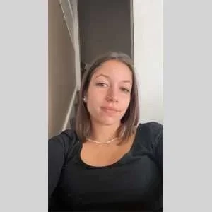 Taina, babysitter à Vaureal