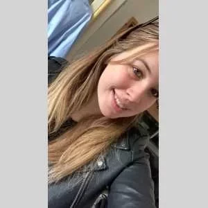 Deborah , babysitter à Evreux