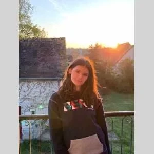 Lucrèce, babysitter à Tours