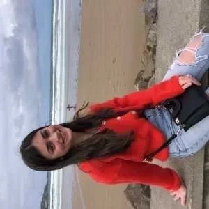 Hannah, babysitter à Cestas