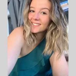 Elodie, babysitter à Saint Georges Motel