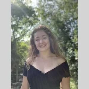 Lea, babysitter à Le Mans