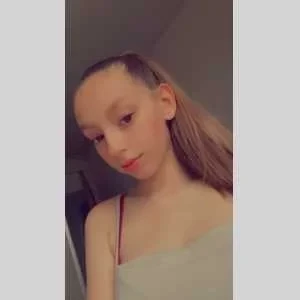 Adelyne , babysitter à Clichy sous Bois