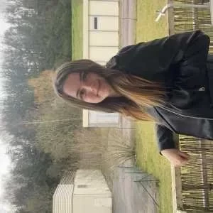 Lélie, babysitter à Plerin