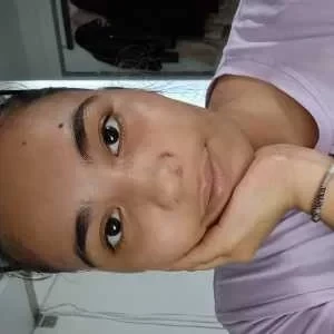 Inès, babysitter à Avignon