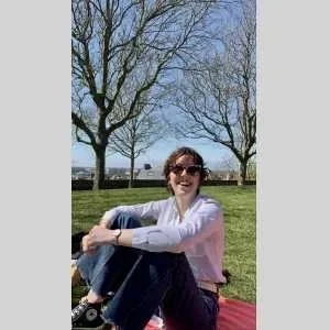 Inès, babysitter à Roubaix