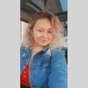 Laura, babysitter à Robecq