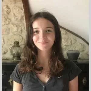 Lucile, babysitter à Pont de l Arche