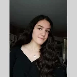 Léa , babysitter à Mulsanne