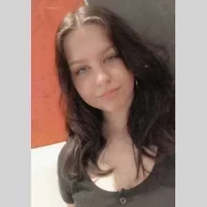 Maryne, babysitter à Magny le Hongre