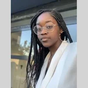 Jemima, babysitter à Saint Nazaire