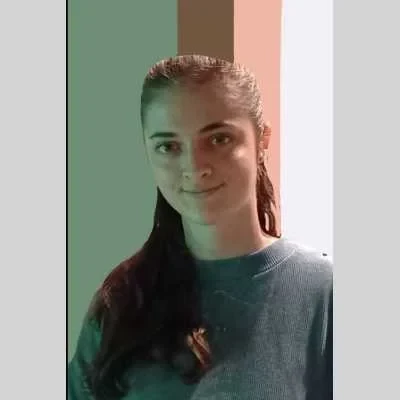 Leah, babysitter à Nice