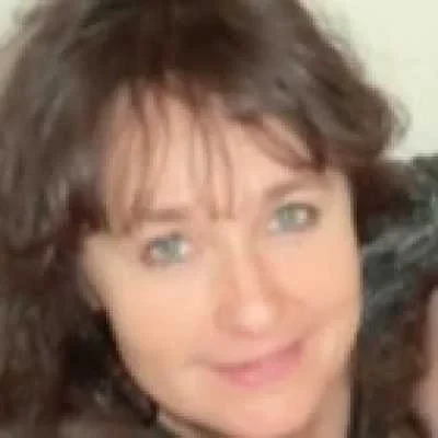 Florence, babysitter à Verrieres