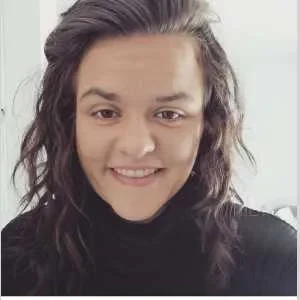 Aurore, babysitter à Saint Sulpice la Pointe