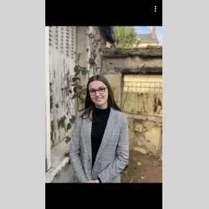 Chloé, babysitter à Nevers