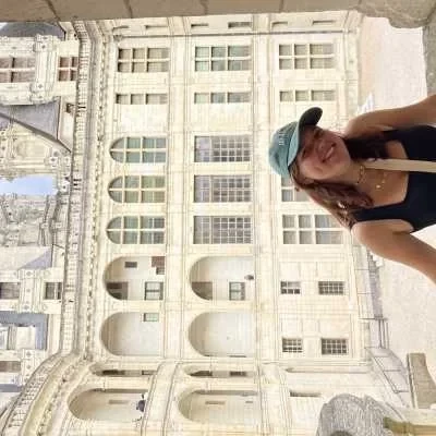 Fanie, babysitter à Loos