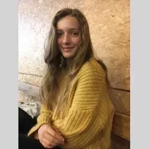 Agathe, babysitter à Villedieu les Poeles Rouffigny