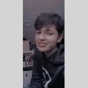 Naela, babysitter à Naintre