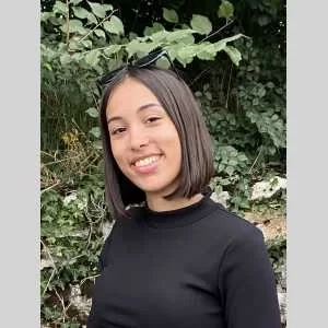 Malaury , babysitter à Lechelle