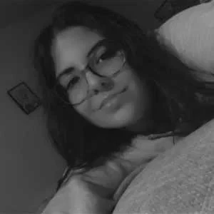 Alexandra, babysitter à Antony