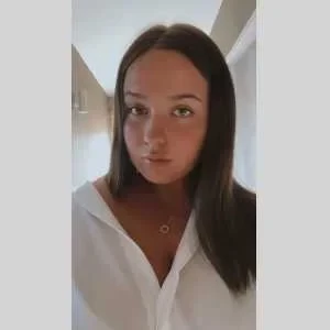 Helene, babysitter à Carcassonne