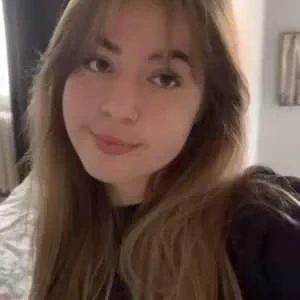 Fanni, babysitter à Savigny sur Orge