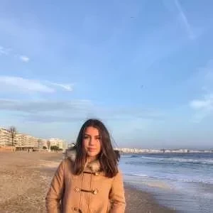 Sarah, babysitter à Alby sur Cheran