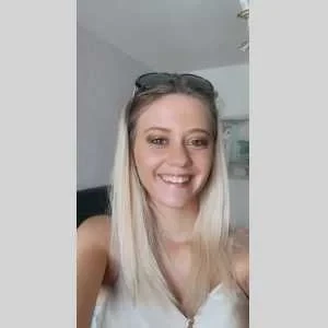 Maeva, babysitter à Le Plan