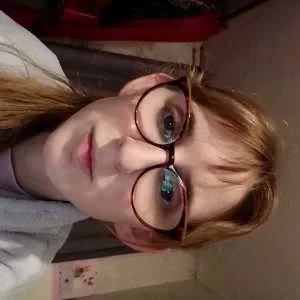 Dorine, babysitter à Clermont