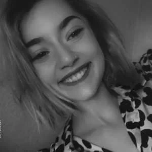 Chloé, babysitter à La Celle sur Loire